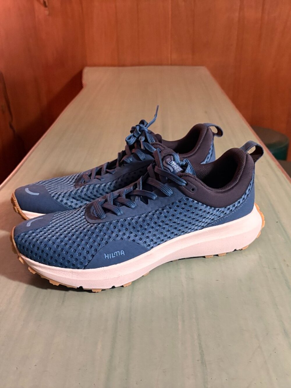NEW  Womens Hilma The Everywhere Fit Two Hybrid Running Shoes  Size 12